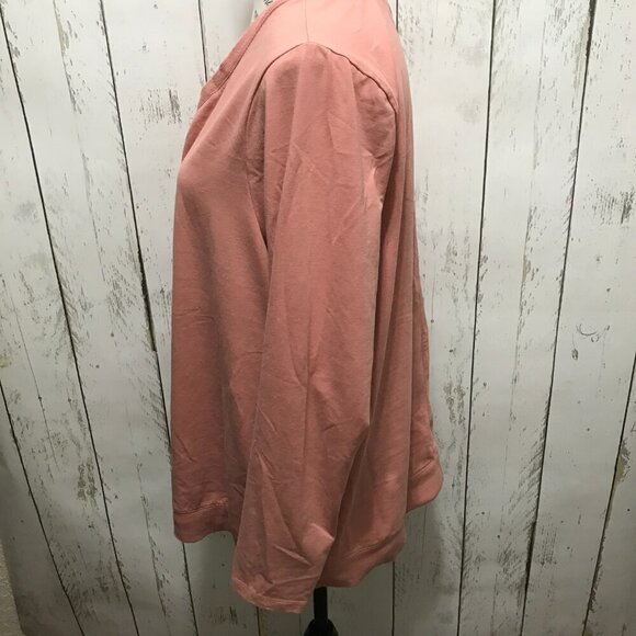 D & Co. Essemtials V-neck t-shirt top with long sleeves.  Size L. Summer - Picture 4 of 10